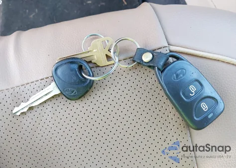 2008 Hyundai Santa Fe Gls z USA, uszkodzony, nr VIN 5NMSG13D18H149621